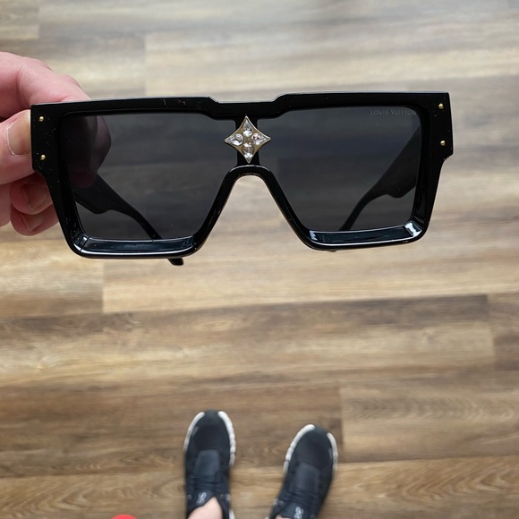 Louis Vuitton Cyclone Black Sunglasses with Silver Accent - Picture 1 of 15